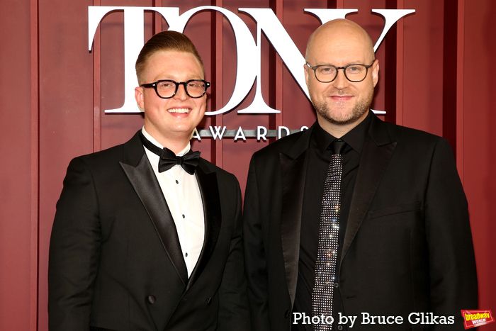 Photos: 2025 Tony Awards- Stars Walk the Red Carpet — photo 110 of 504
