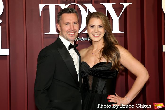 Photos: 2025 Tony Awards- Stars Walk the Red Carpet — photo 112 of 504