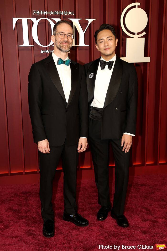 Photos: 2025 Tony Awards- Stars Walk the Red Carpet — photo 114 of 504