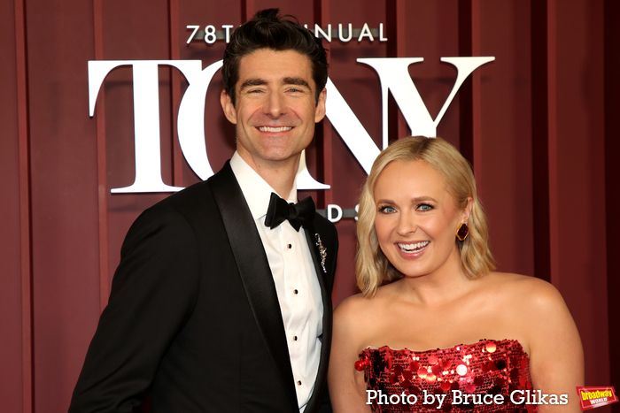 Photos: 2025 Tony Awards- Stars Walk the Red Carpet — photo 135 of 504