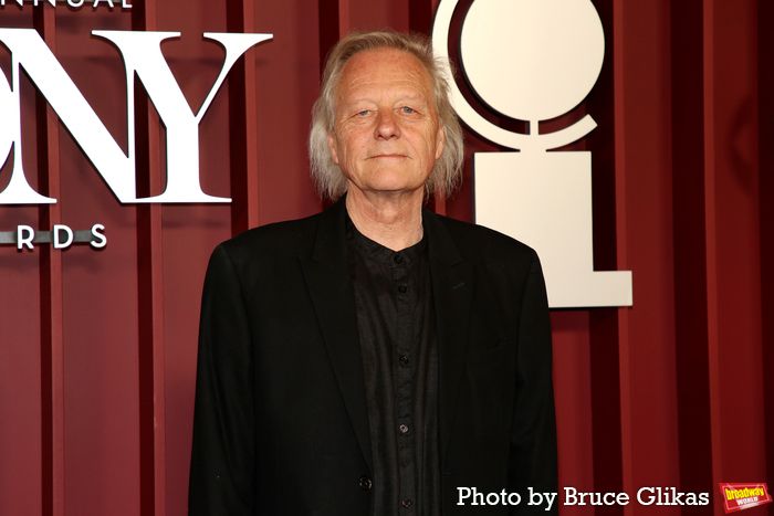 Photos: 2025 Tony Awards- Stars Walk the Red Carpet — photo 162 of 504