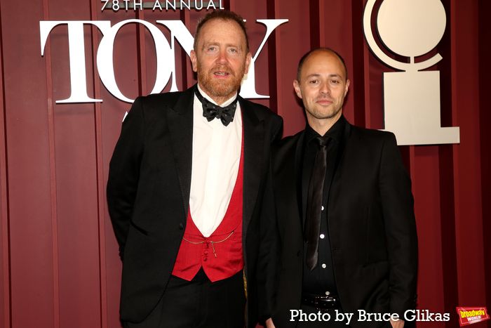 Photos: 2025 Tony Awards- Stars Walk the Red Carpet — photo 185 of 504