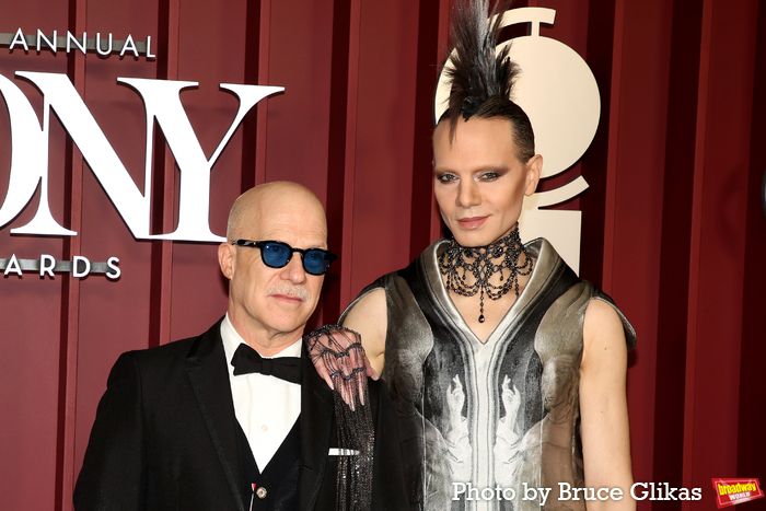 Photos: 2025 Tony Awards- Stars Walk the Red Carpet — photo 222 of 504