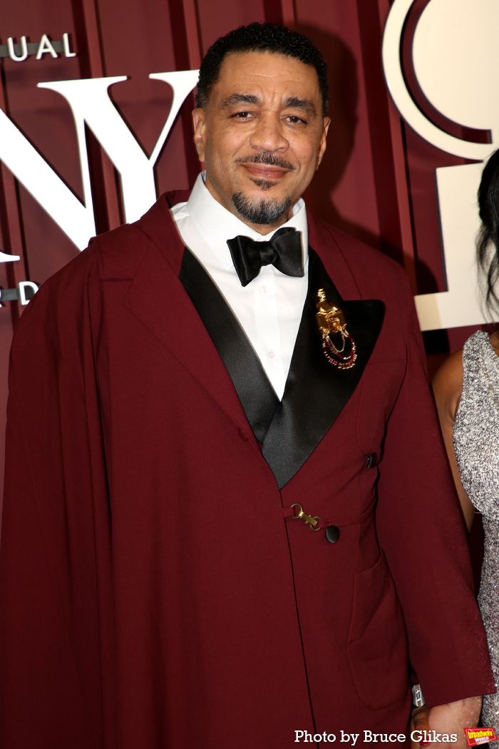 Photos: 2025 Tony Awards- Stars Walk the Red Carpet — photo 228 of 504