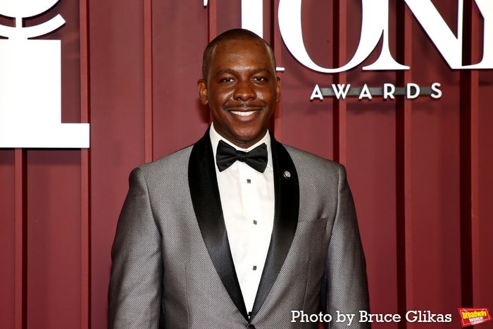 Photos: 2025 Tony Awards- Stars Walk the Red Carpet — photo 240 of 504