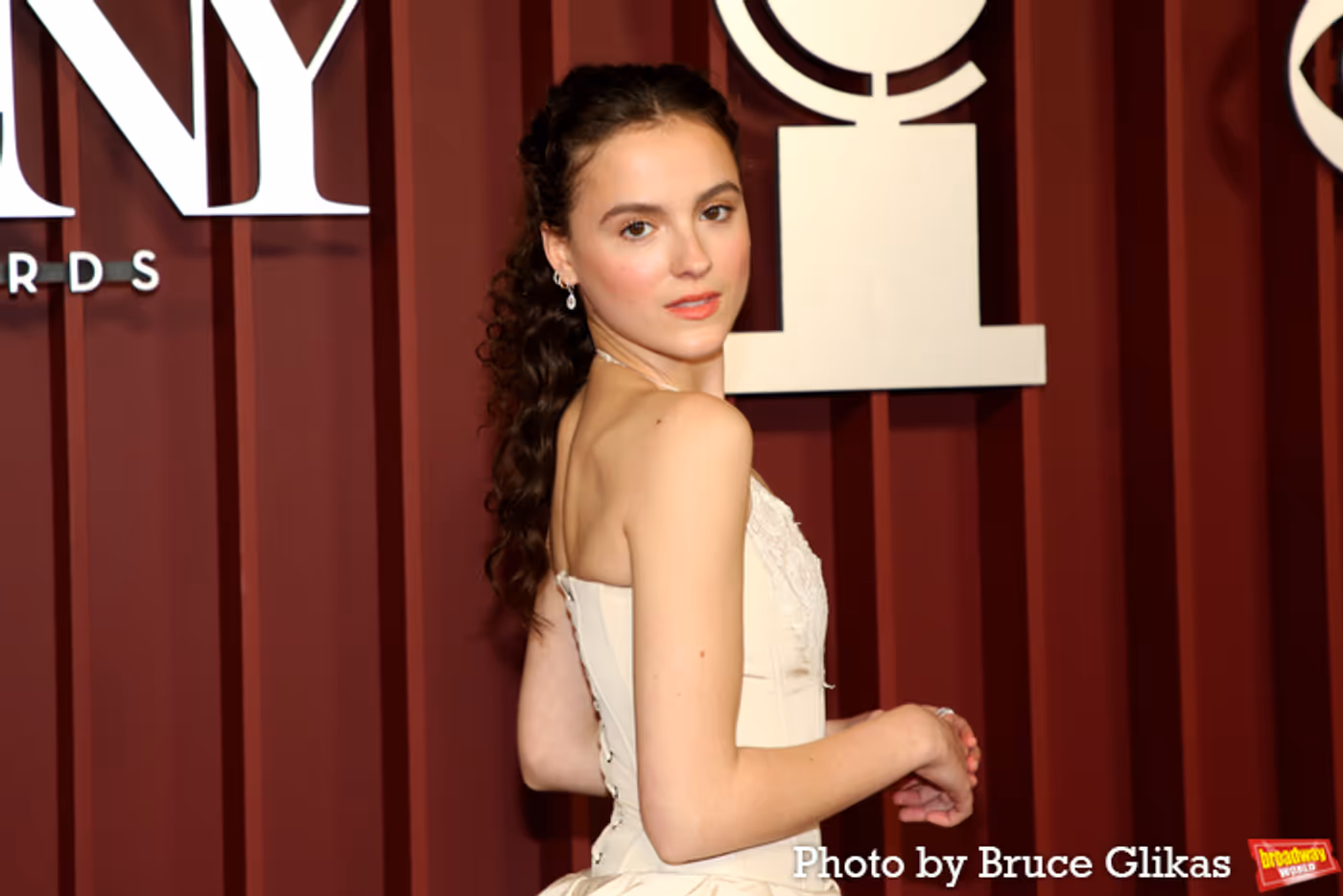 Photos: 2025 Tony Awards- Stars Walk the Red Carpet  Image