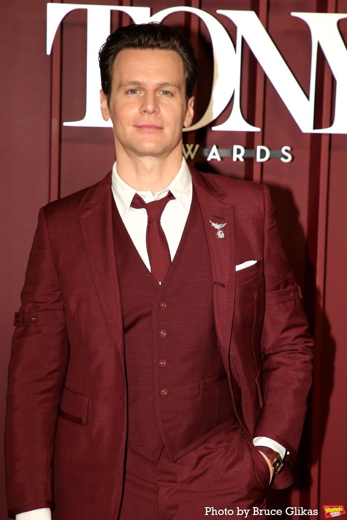 Photos: 2025 Tony Awards- Stars Walk the Red Carpet — photo 249 of 504