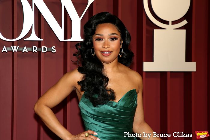 Photos: 2025 Tony Awards- Stars Walk the Red Carpet — photo 257 of 504