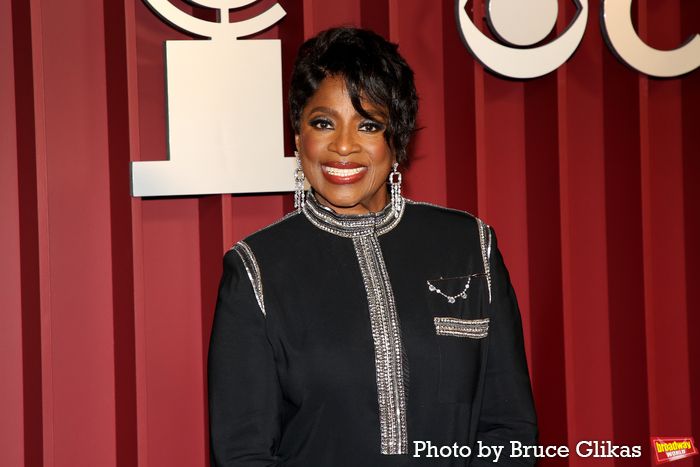 Photos: 2025 Tony Awards- Stars Walk the Red Carpet — photo 271 of 504