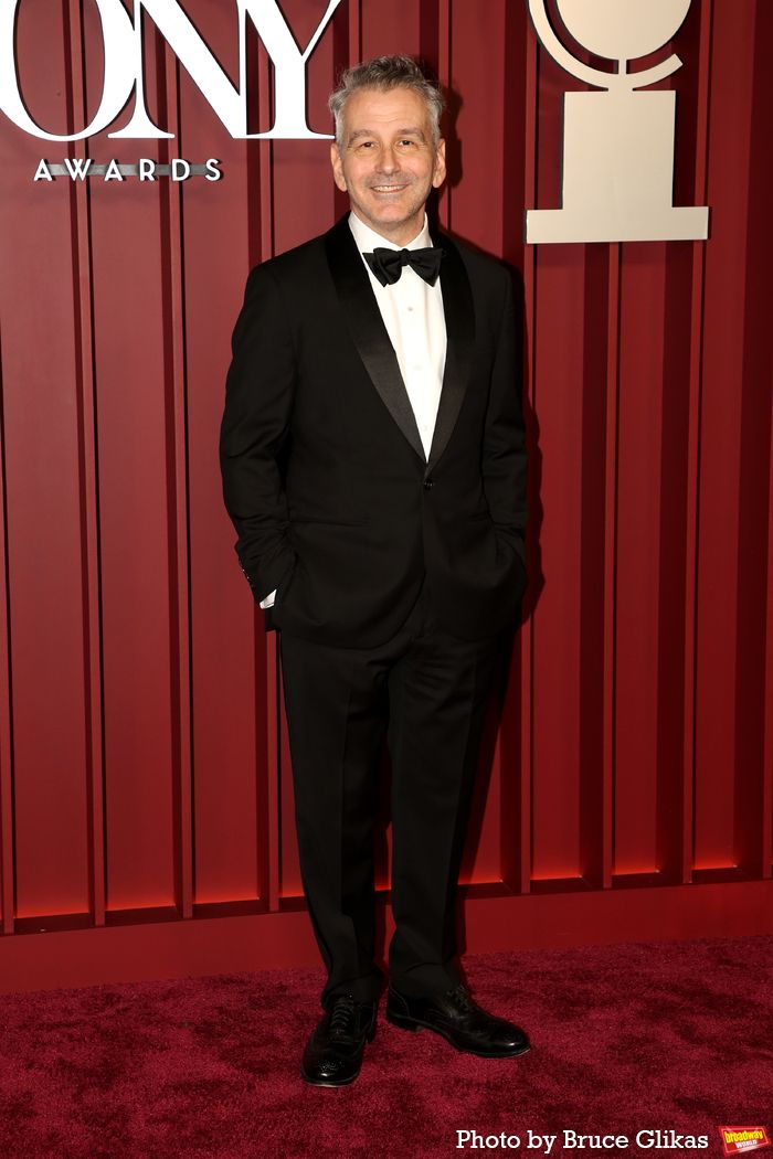 Photos: 2025 Tony Awards- Stars Walk the Red Carpet — photo 274 of 504