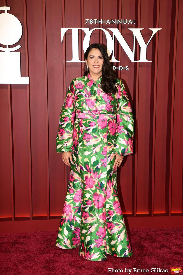 Photos: 2025 Tony Awards- Stars Walk the Red Carpet — photo 15 of 504
