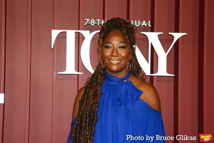 Photos: 2025 Tony Awards- Stars Walk the Red Carpet — photo 23 of 504