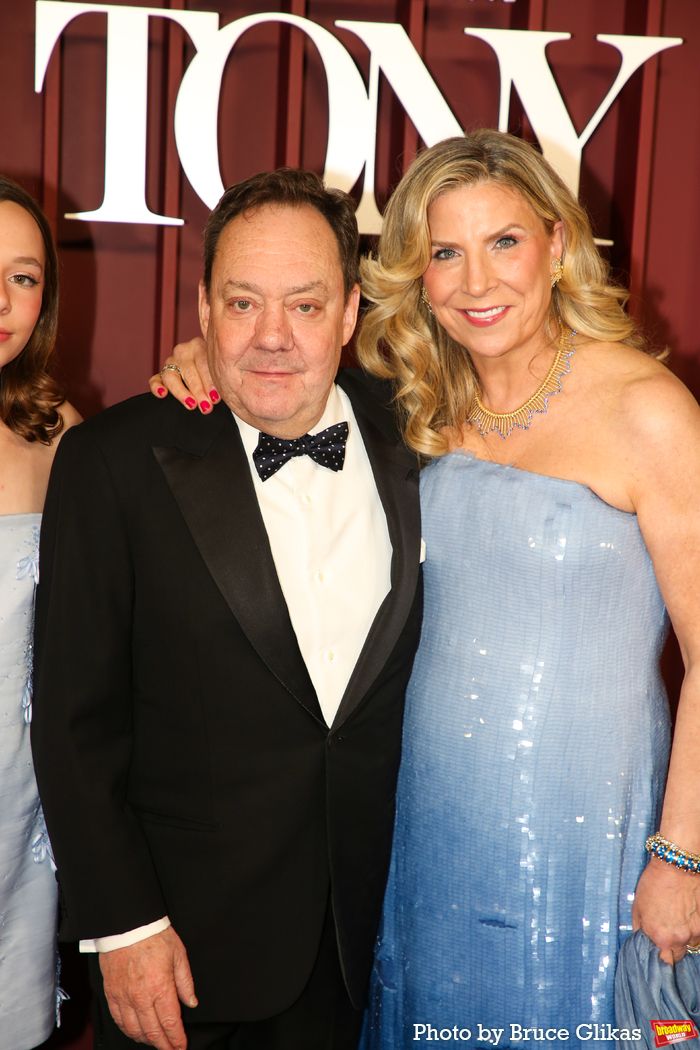Photos: 2025 Tony Awards- Stars Walk the Red Carpet — photo 31 of 504