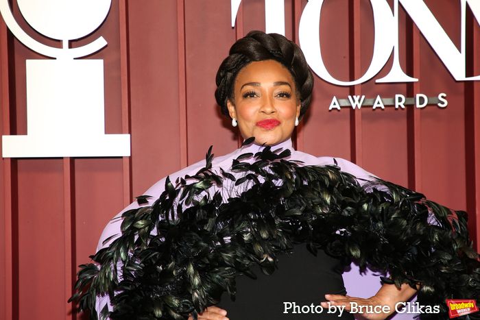 Photos: 2025 Tony Awards- Stars Walk the Red Carpet — photo 54 of 504
