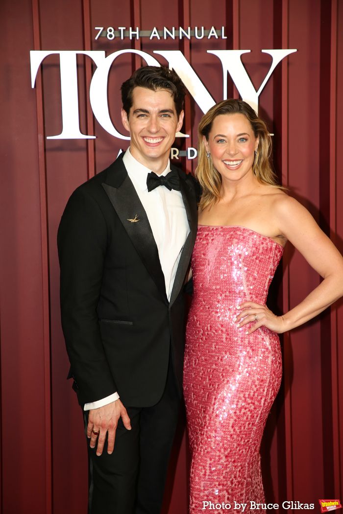 Photos: 2025 Tony Awards- Stars Walk the Red Carpet — photo 59 of 504