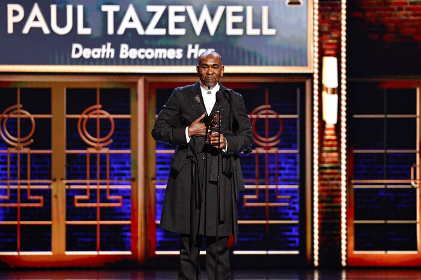 Photos: Inside the 2025 Tony Awards Ceremony  Image