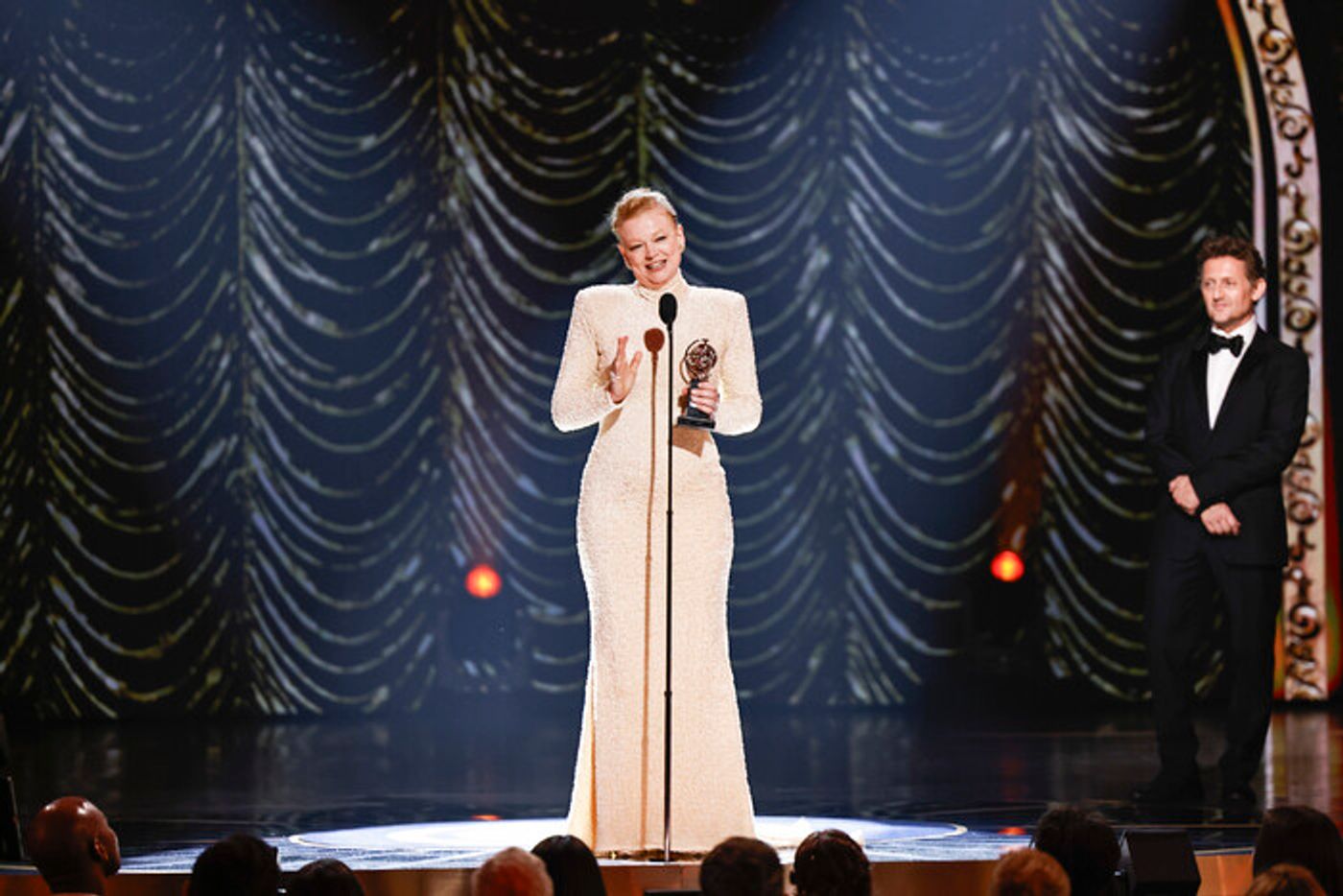 Photos: Inside the 2025 Tony Awards Ceremony  Image