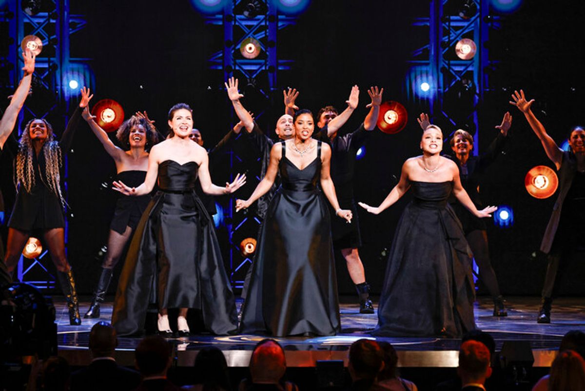 Phillipa Soo, Renée Elise Goldsberry, Jasmine Cephas-Jones and the original Broadway cast of “Hamilton”  at 