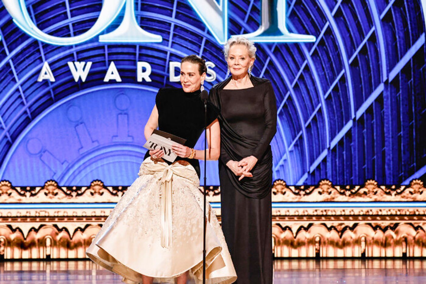 Photos: Inside the 2025 Tony Awards Ceremony  Image