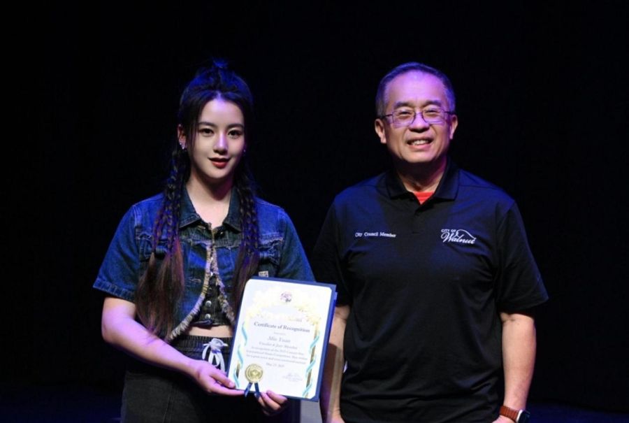 Min Yuan Receives City Council Commendation at Concert Star Competition Image