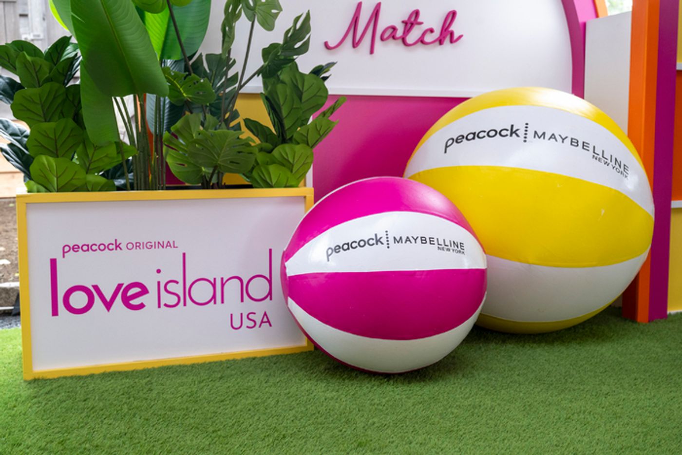Photos: LOVE ISLAND USA Hosts Jersey Shore Pop-Up Villa  Image