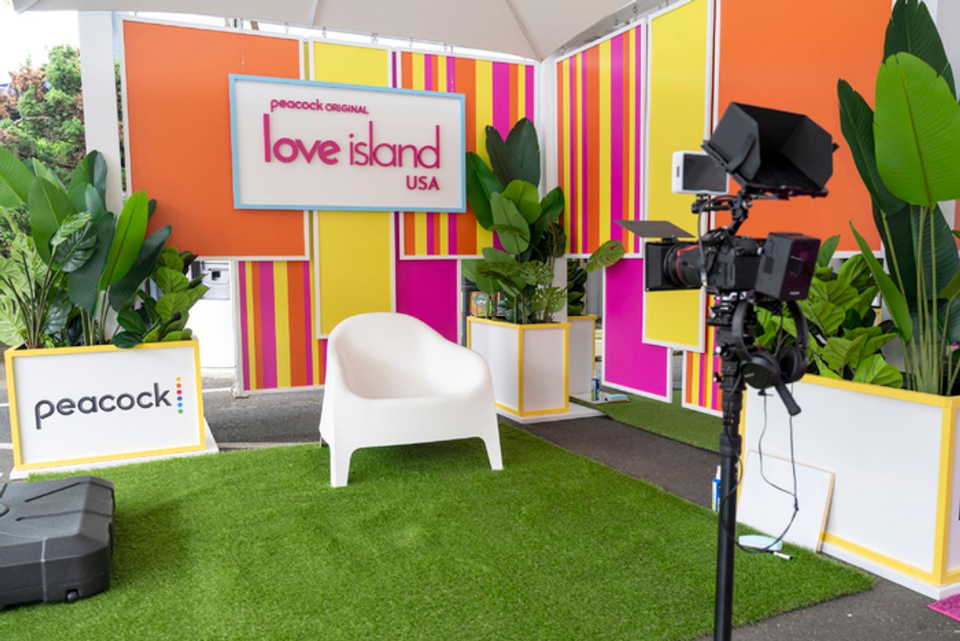 Photos: LOVE ISLAND USA Hosts Jersey Shore Pop-Up Villa  Image