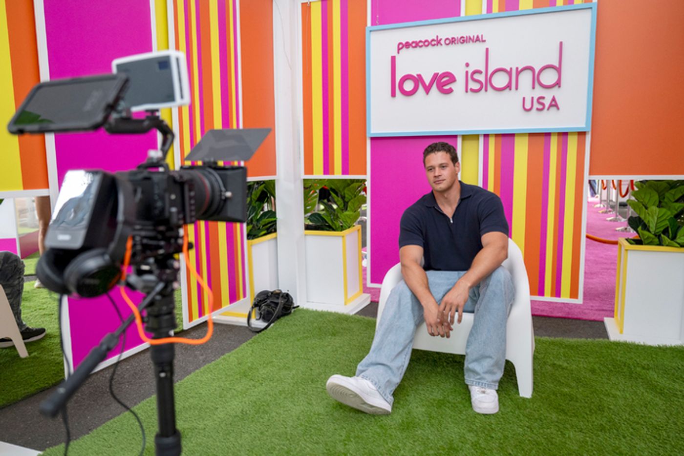 Photos: LOVE ISLAND USA Hosts Jersey Shore Pop-Up Villa  Image