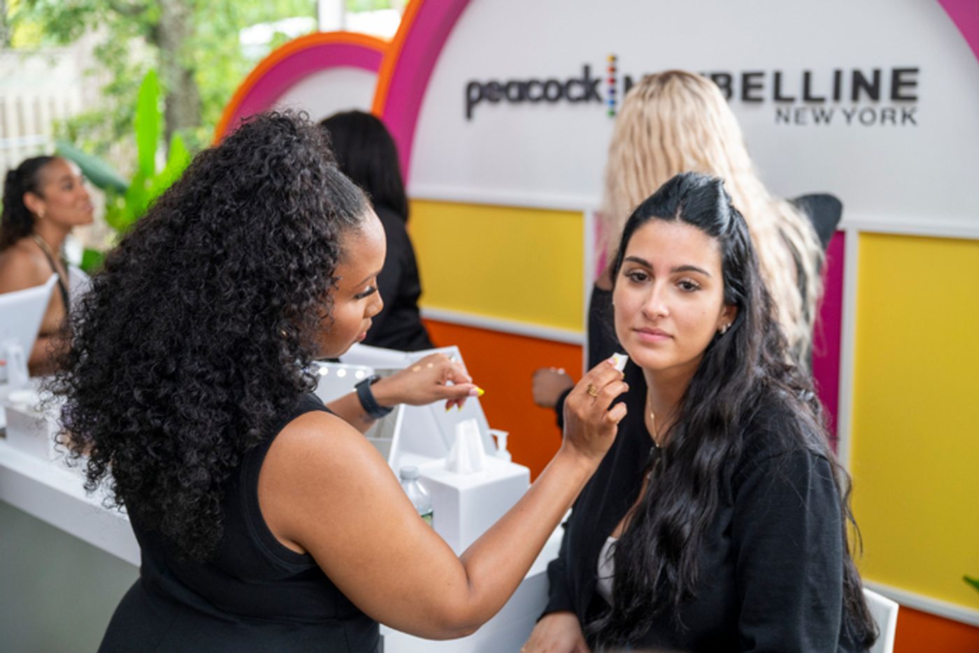 Photos: LOVE ISLAND USA Hosts Jersey Shore Pop-Up Villa  Image