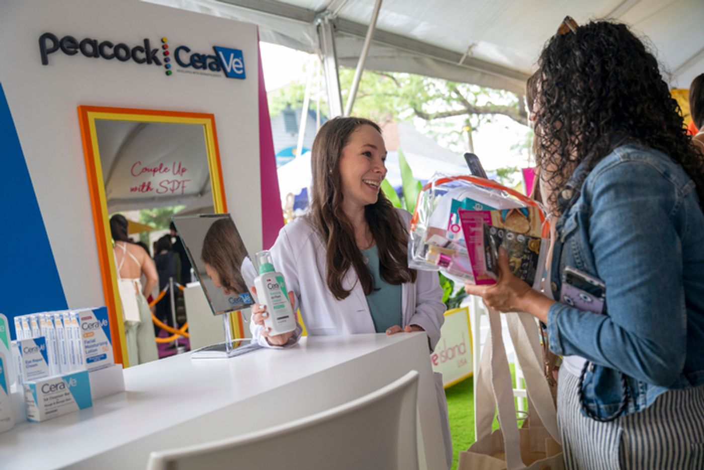 Photos: LOVE ISLAND USA Hosts Jersey Shore Pop-Up Villa  Image