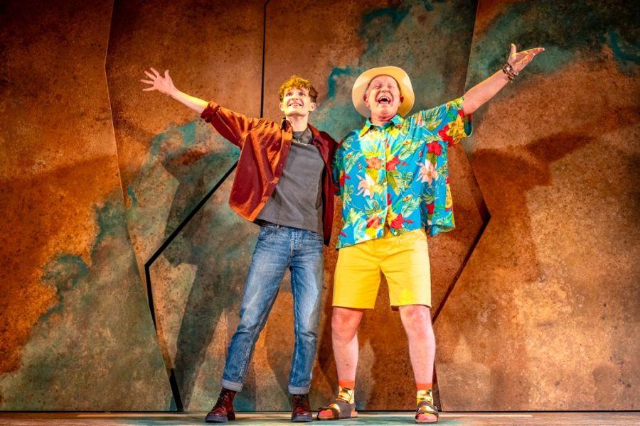 Review: KING OF PANGEA, King’s Head Theatre Image