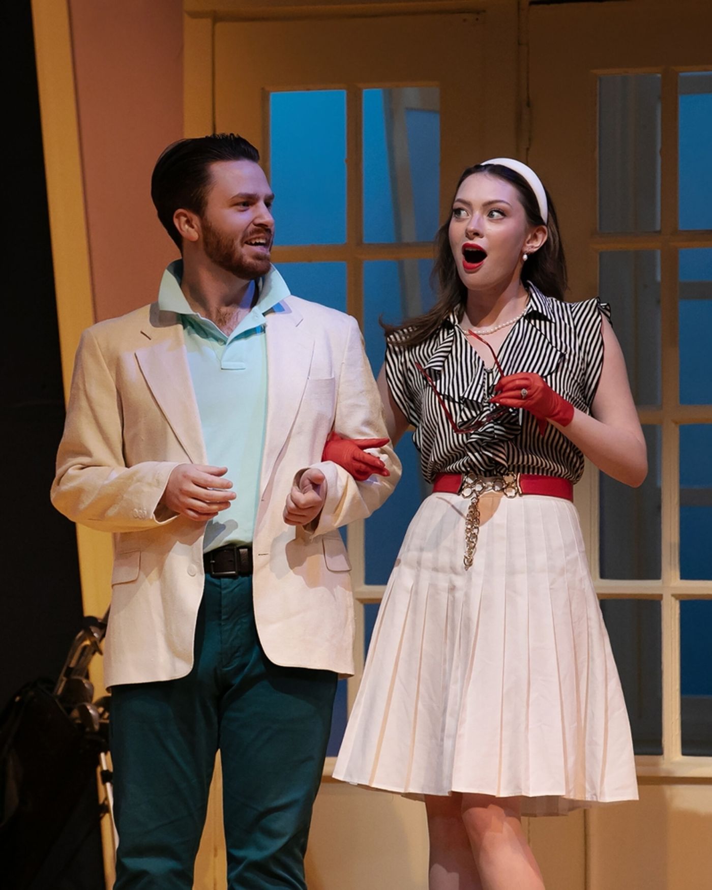 Review: 37 POSTCARDS at Ottawa Little Theatre  Image