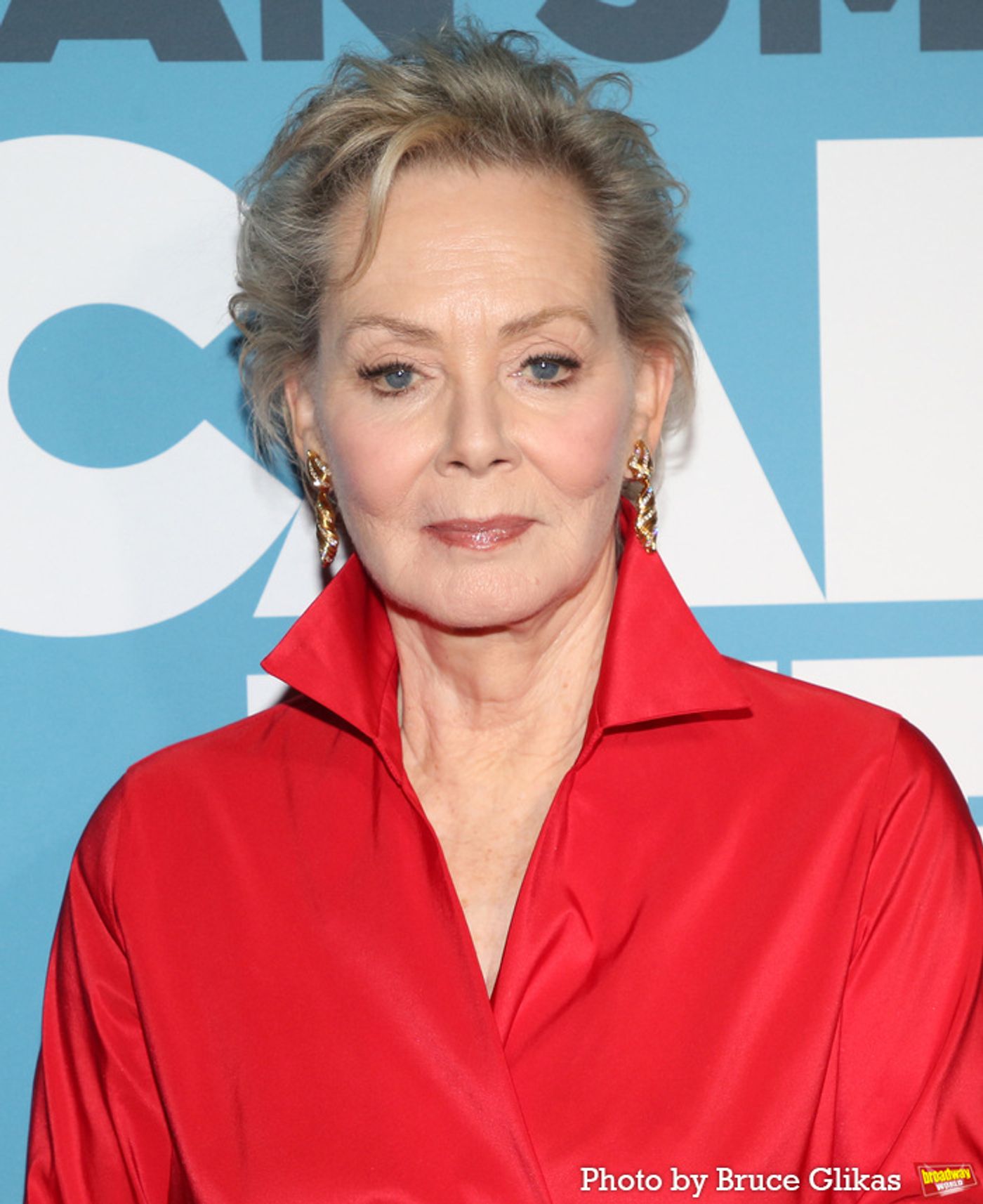 Photos: CALL ME IZZY Star Jean Smart Hit the Red Carpet on Opening Night  Image