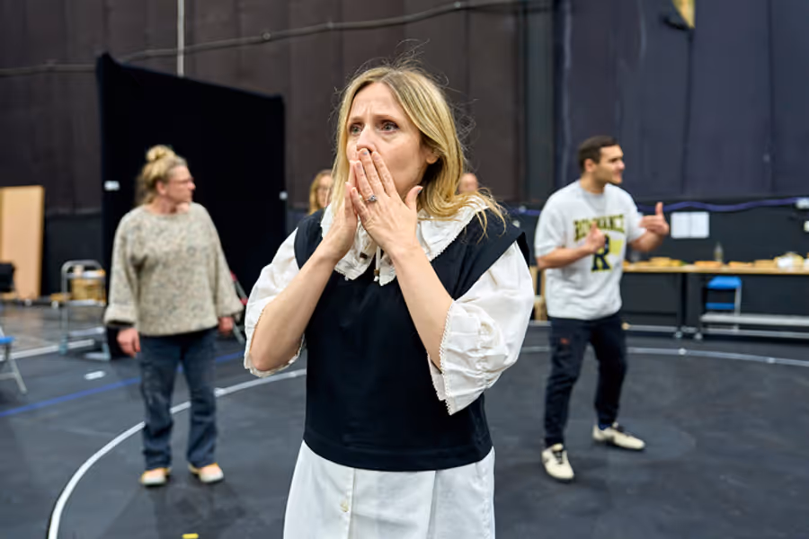 Photos: TILL THE STARS COME DOWN at the National Theatre in Rehearsal Image