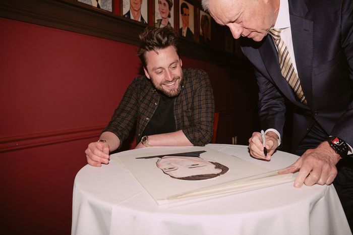 Photos: Kieran Culkin Receives Sardi's Portrait — photo 3 of 14