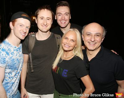 Ricky Schroeder, Aubie Merrylees, Erich Bergen, Kristin Chenoweth and Stephen DeRosa Photo