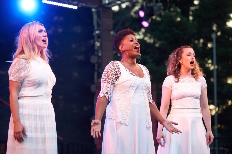 Review: Transcendence Theatre's ‘BROADWAY UNDER THE STARS’ - Best Year Ever Image