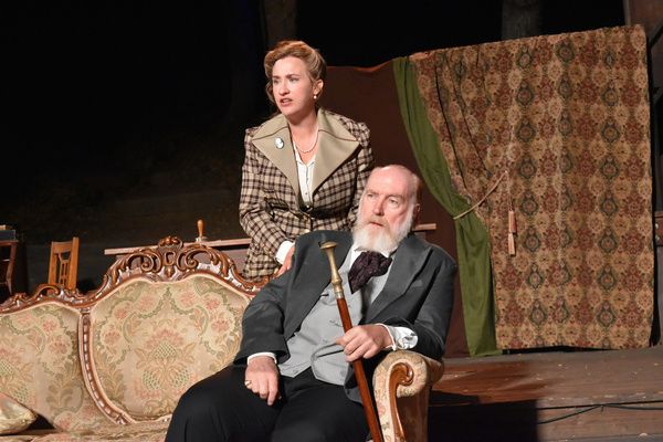 Emily Bridges and Franc Ross  Photo by Ian Flanders Photo