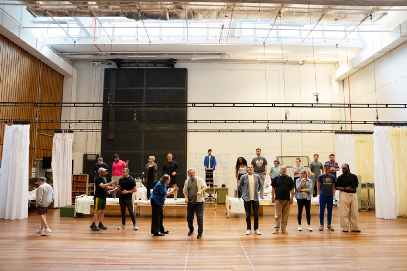Photos: Michael Sheen and More in Rehearsal For NYE at the National Theatre  Image