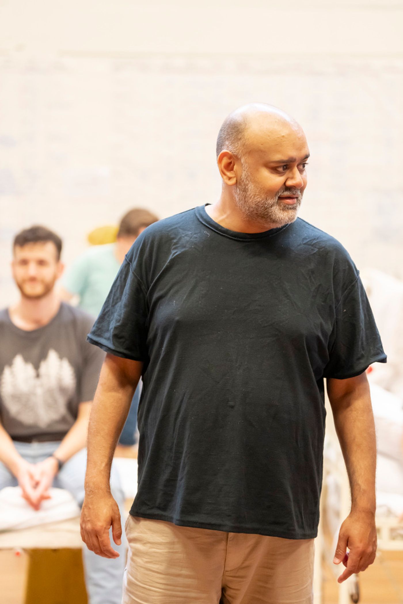 Photos: Michael Sheen and More in Rehearsal For NYE at the National Theatre  Image
