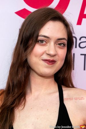 Lizzy McAlpine Photo