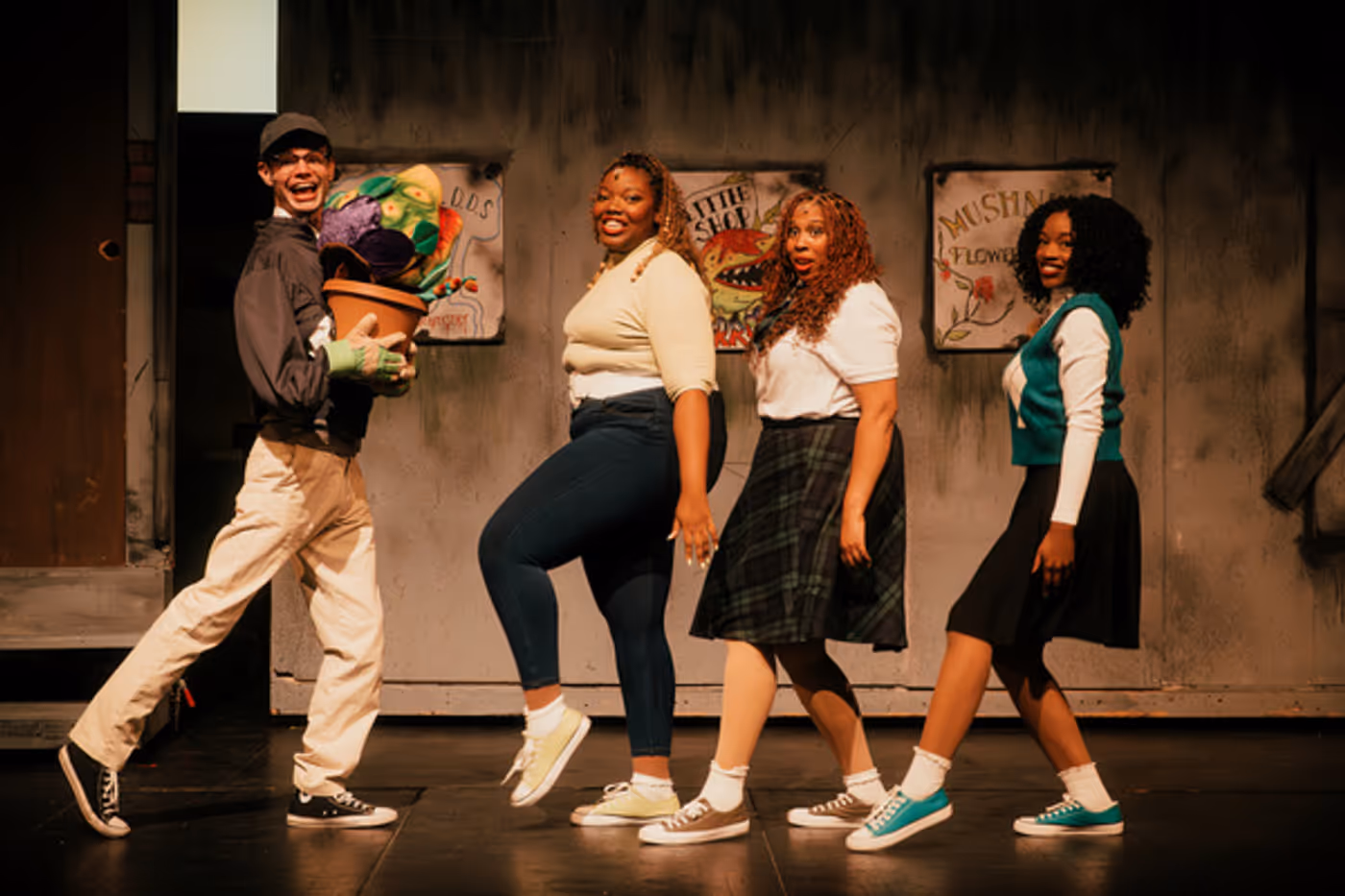 Photos: LITTLE SHOP OF HORRORS at Summer Place Theatre Photos: LITTLE SHOP OF HORRORS at Summer Place Theatre Image