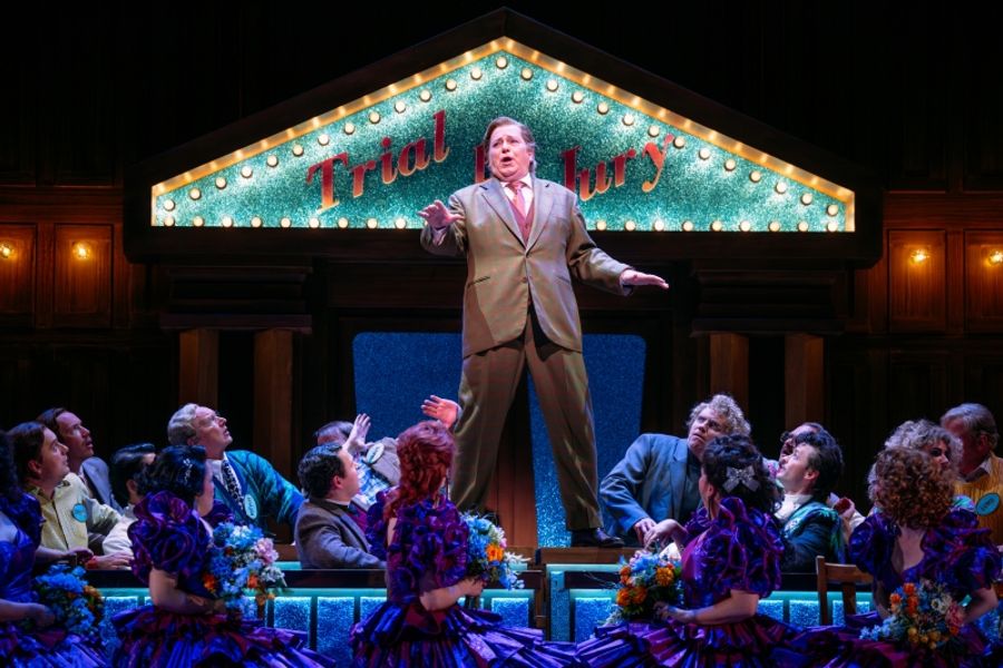 Review: TRIAL BY JURY/A MATTER OF MISCONDUCT!, Opera Holland Park Image