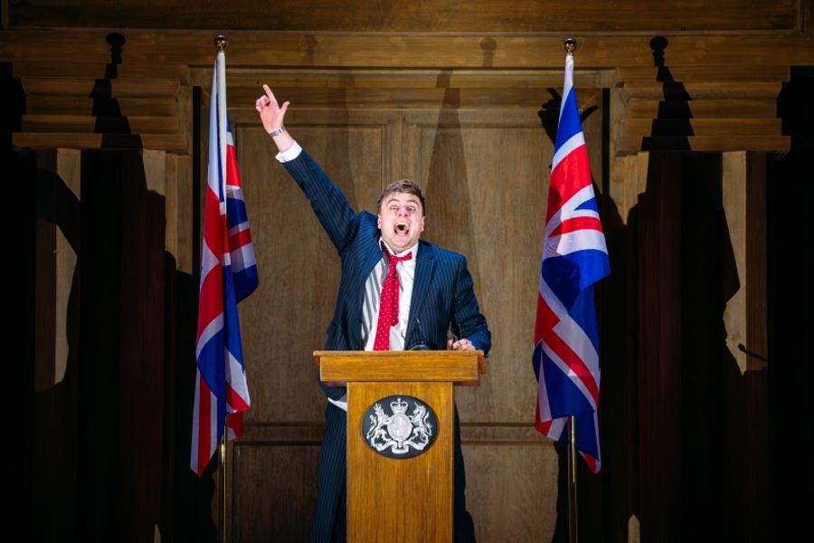 Review: TRIAL BY JURY/A MATTER OF MISCONDUCT!, Opera Holland Park Image
