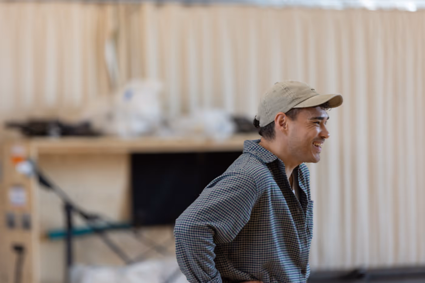 Photos: New Cast and Rehearsal Photos For WAR HORSE UK Tour  Image
