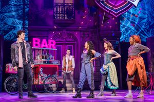 Liam Pearce, Drew Gehling, Gianna Harris, Alison Luff, and Jeannette Bayardelle Photo