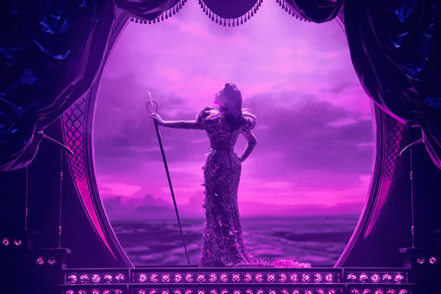 Photos: DIAMONDS AND DUST is Now Playing in London Image