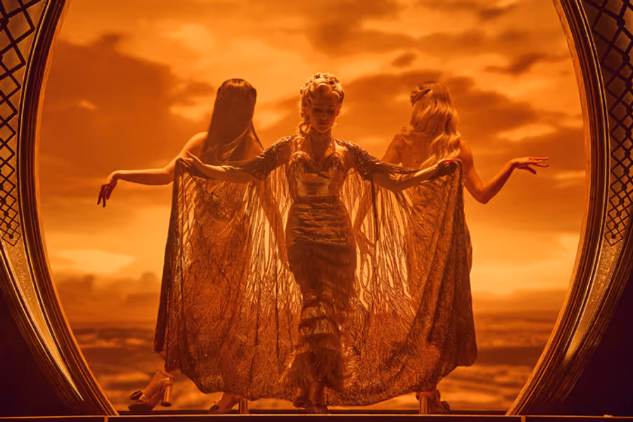 Photos: DIAMONDS AND DUST is Now Playing in London Image