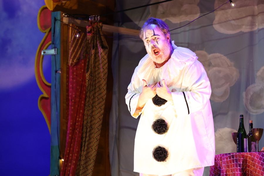 Photos: PAGLIACCI Now Playing at Opera Festival of Chicago  Image