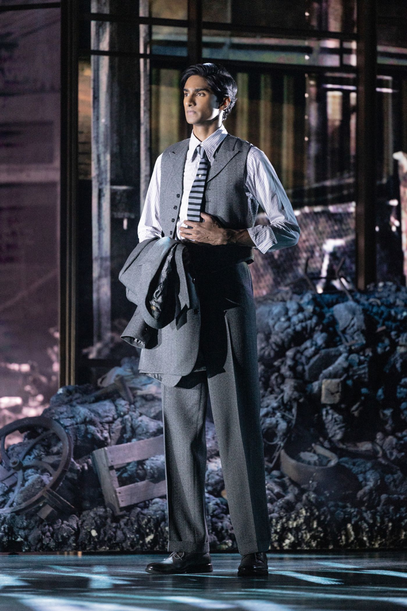 Photos: Aisha Jackson & Ryan McCartan in THE GREAT GATSBY  Image