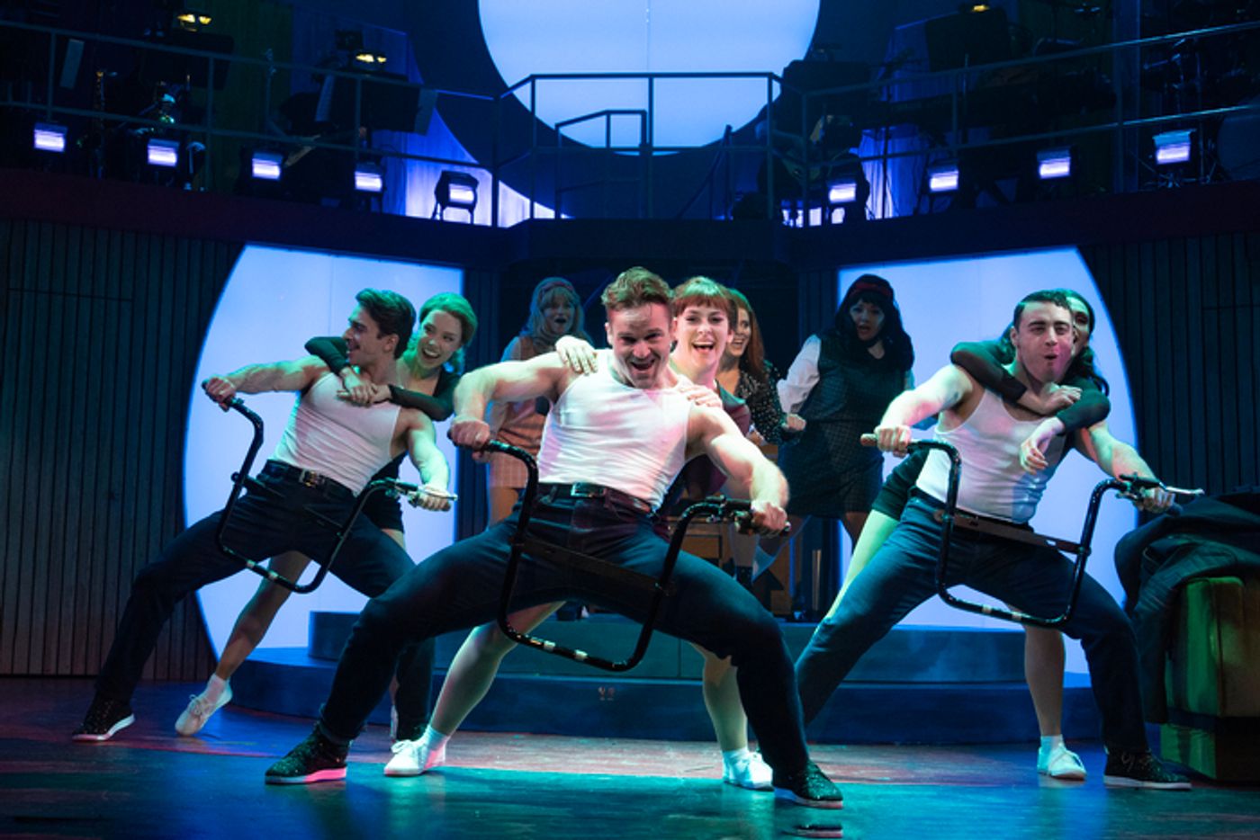 Photos: LEADER OF THE PACK at Bucks County Playhouse  Image
